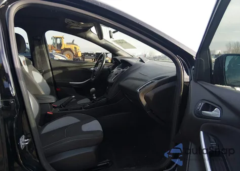 2016 Ford Focus St z USA, uszkodzony, nr VIN 1FADP3L97GL405179